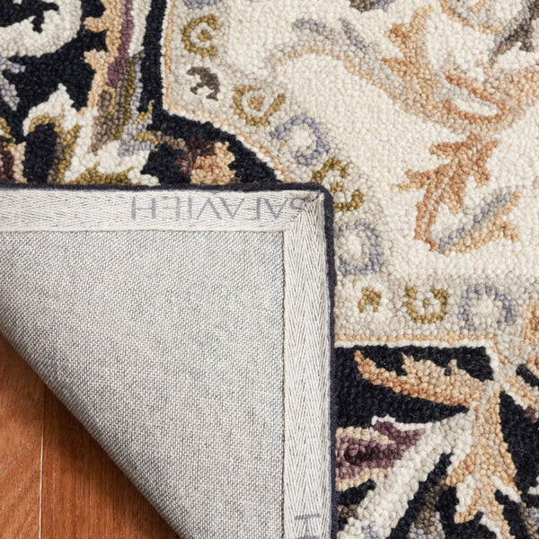 Safavieh Savonnerie Handcrafted Floral Area Rug - Luxurious Elegance For Your Home Décor, Made In India Ivory ,Black 85% Wool,15% Cotton Sav301z-8