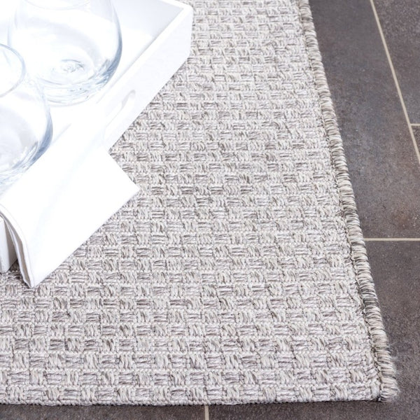 Safavieh Sisal Inspired Ivory Area Rug Woven Polypropylene Texture for Living Rooms and Entryways Silver 2'-2" x 5'-0" SAW640F-25