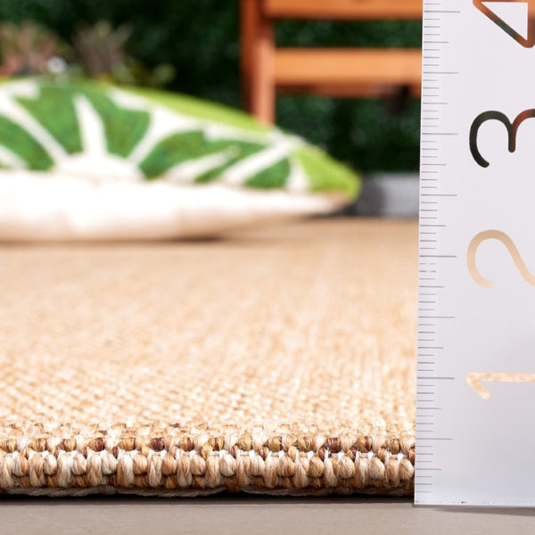 Safavieh Sisal Inspired Power Loomed Polypropylene Area Rug for Living Rooms and Entryways SAW642B-5SQ