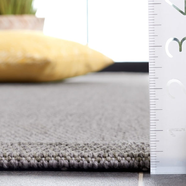 Safavieh Sisal All-Weather Grey Runner Rug Power-Loomed in Turkey for Hallways and Entryways SAW642F-25