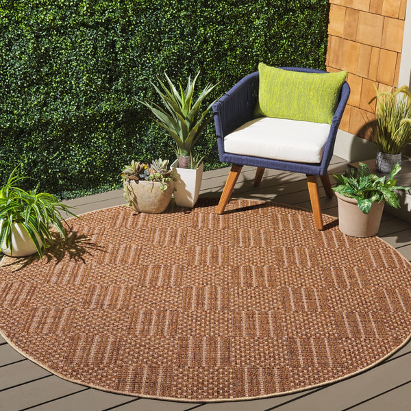 Safavieh Sisal Elegant All-weather Rug For Indoor And Outdoor Spaces - Durable, Stylish, And Easy To Maintain Natural ,Brown 86% Polypropylene,14% Polyester Saw648b-5