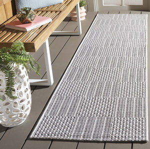 Safavieh Sisal Elegant All-weather Rug For Indoor And Outdoor Spaces - Durable, Stylish, And Easy To Maintain Grey ,Ivory 86% Polypropylene,14% Polyester Saw648f-7r
