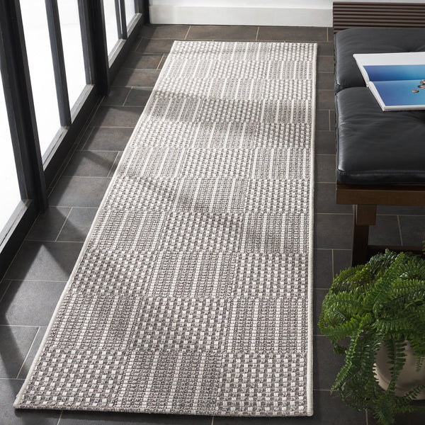 Safavieh Sisal Elegant All-weather Rug For Indoor And Outdoor Spaces - Durable, Stylish, And Easy To Maintain Grey ,Ivory 86% Polypropylene,14% Polyester Saw648f-7r