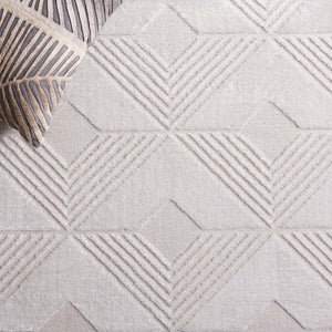 Safavieh Saylor 101 Power Loomed Transitional Rug Ivory 6'-3" x 6'-3" Round