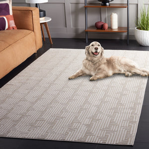 Safavieh Saylor 102 Power Loomed Transitional Rug Beige / Ivory 6'-3" x 6'-3" Round