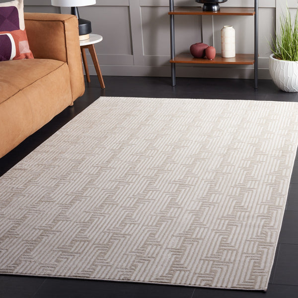 Safavieh Saylor 102 Power Loomed Transitional Rug Beige / Ivory 6'-3" x 6'-3" Round
