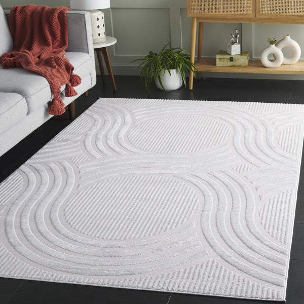 Safavieh Saylor Luxurious Area Rug With Abstract Design - Modern Elegance For Any Home Decor Style Ivory 70% Polypropylene,30% Polyester Shrink Say111a-6