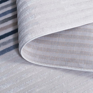 Safavieh Saylor Stylish Area Rug In Elegant Ivory And Blue Grey – Luxurious, Durable, And Easy To Maintain Ivory ,Blue Grey 70% Polypropylene,30% Polyester Shrink Say114a-8