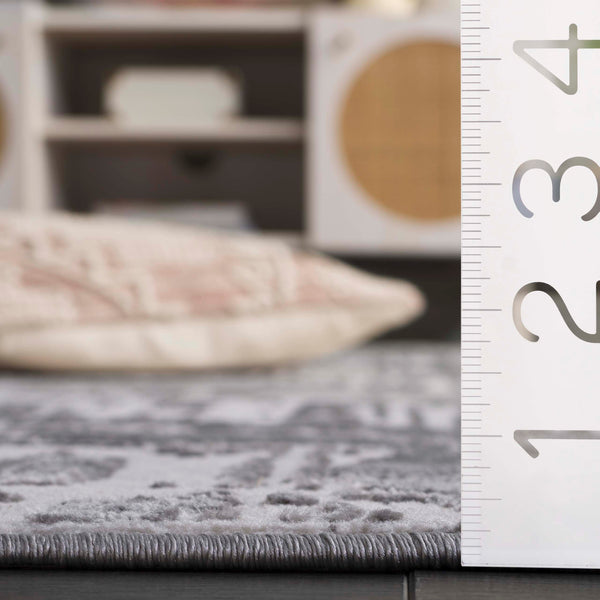 Safavieh Saylor Stunning Area Rug - Modern Ivory And Dark Grey Design For Luxurious Home Decor And Comfort Ivory ,Dark Grey 70% Polypropylene,30% Polyester Shrink Say115f-28