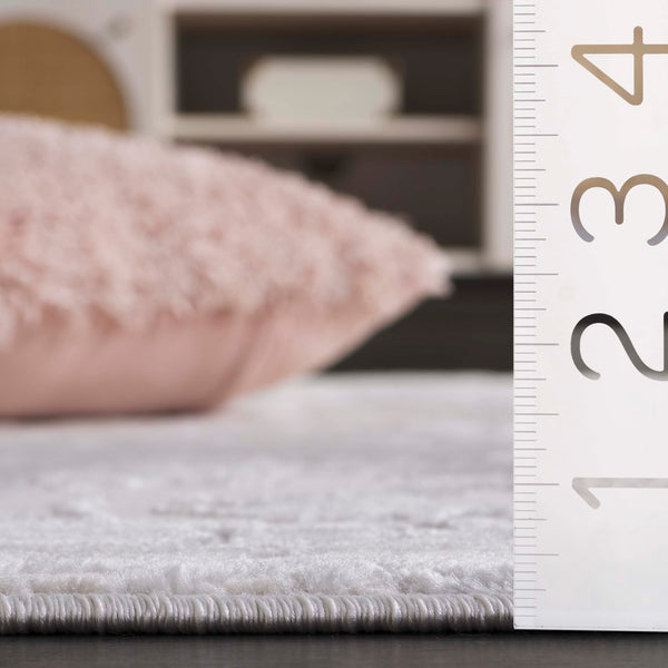 Safavieh Saylor Modern Area Rug - Luxurious Comfort, Durable Craftsmanship, And Timeless Elegance For Your Home Ivory 70% Polypropylene,30% Polyester Shrink Say117a-5