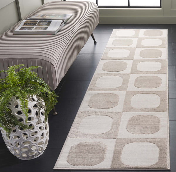 Safavieh Saylor Elegant Geometric Area Rug – Modern Design For Sophisticated Living Spaces, 8' X 10' Size Beige ,Ivory 70% Polypropylene,30% Polyester Shrink Say124b-28