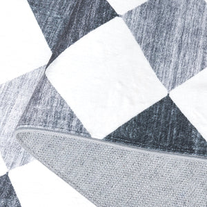 Safavieh Santa Elegant Geometric Diamond Area Rug - Soft Polyester, Machine Washable, Perfect For Any Space Ivory ,Grey Black Polyester Scl938d-5