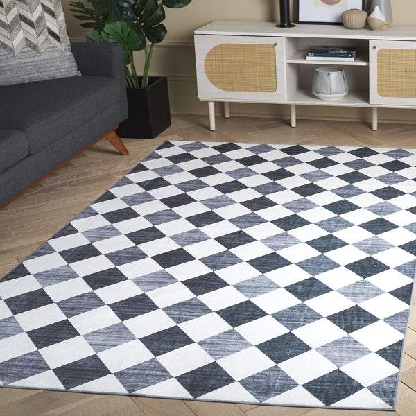 Safavieh Santa Elegant Geometric Diamond Area Rug - Soft Polyester, Machine Washable, Perfect For Any Space Ivory ,Grey Black Polyester Scl938d-5