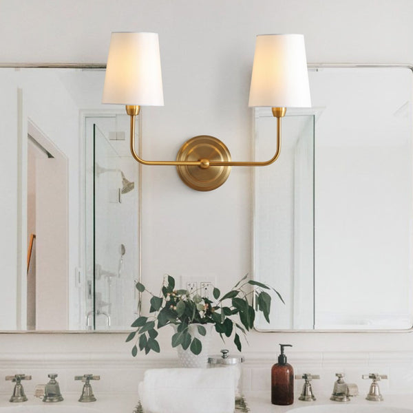 Safavieh EZRA, Elegant 2-Light Brass Wall Sconce for Modern and Traditional Spaces, 17.5 Inch Illuminator SCN4015A