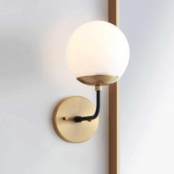 Safavieh CAYDEN, 8 Inch Brass Iron Wall Sconce - Elegant Minimalist Design for Modern & Classic Interiors SCN4017A