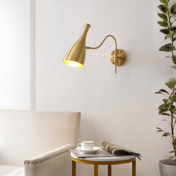Safavieh HARLONA, Elegant 22-Inch Brass & Iron Wall Sconce Set of 2 for Timeless Ambiance & Style SCN4110A-SET2