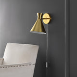 Safavieh Jordie, 9.25 Inch, Brass, Iron Wall Sconce X23 Brass Gold 8" x 8.25" x 9.25"