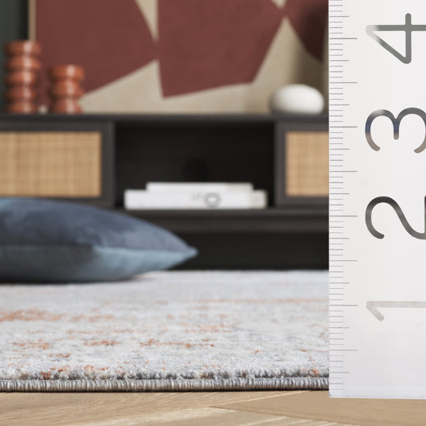 Safavieh Scarlett Contemporary Area Rug - Luxurious Light Grey And Ivory Design For Modern Interiors Light Grey ,Ivory Rust 64% Polyester  36% Cotton Sct408f-8