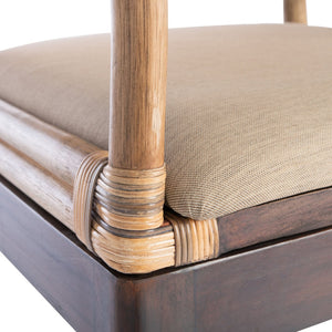 Safavieh Carlo Arm Chair - Vintage-Inspired Rattan Elegance With Plush Cushion For Stylish Living Spaces SEA4002A