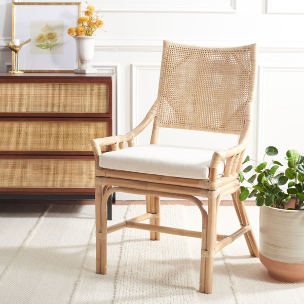 Safavieh Donatella Rattan Chair – Chic Coastal Accent For Living Rooms, Sunrooms & Bohemian Interiors Natural White Wash / White Cushion SEA4012A