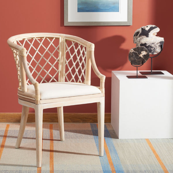 Safavieh Carlotta Arm Chair - Coastal-Chic Elegance With Sculpted Rattan & Plush Cushion For Stylish Comfort Natural White Wash / White Wash Legs / White Cushion SEA4013B