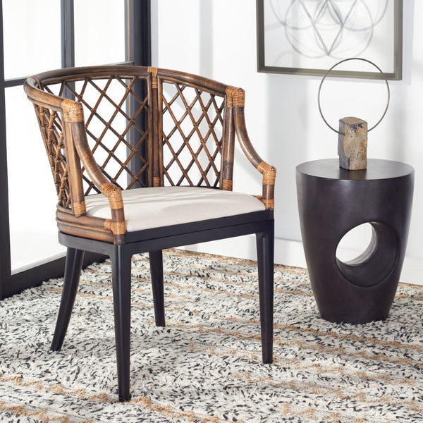 Safavieh Carlotta Arm Chair - Coastal-Chic Elegance With Sculpted Rattan & Plush Cushion For Stylish Comfort Natural Wash / Black Legs / White Cushion SEA4013C