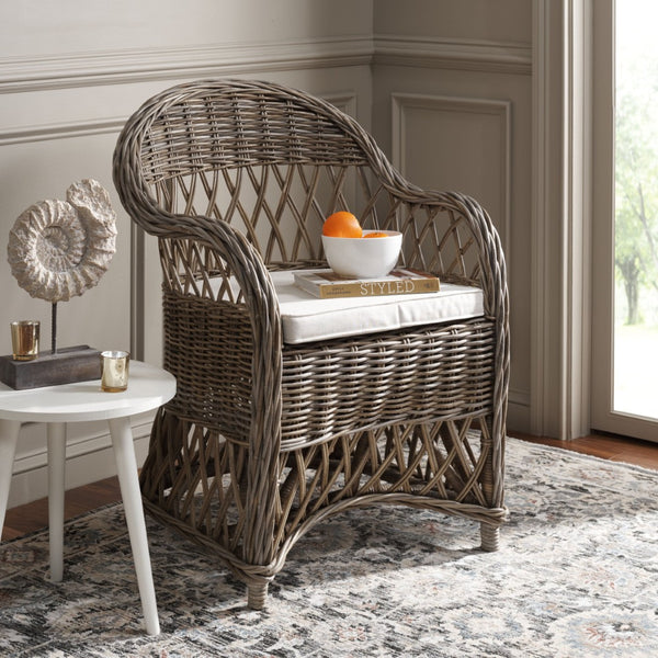 Safavieh Inez Wicker Club Chair – Handwoven Kubu Rattan Seating For Sunrooms, Living Rooms, And More Natural SEA7000A