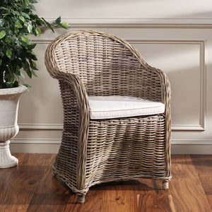 Safavieh Zane Chic Grey Kubu Rattan Club Chair - Elegant Accent For Coastal, Transitional & Modern Spaces SEA7006A
