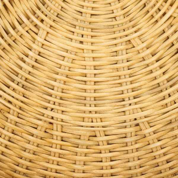 Safavieh Balford Sculptural Elephant Rattan Accent Table - Unique Organic Design For Stylish Living Spaces Natural SEA7038A