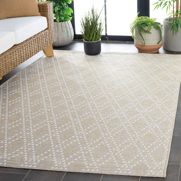 Safavieh Sunset Area Rug - Timeless Beige And Yellow Design For Indoor/Outdoor Comfort And Durability Beige ,Yellow 85% Polypropylene,15% Polyester Set850b-4