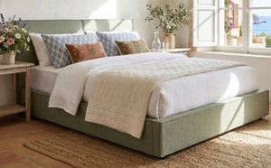 English Elm Modern Biscuit Tufted Queen Platform Bed Faux Linen Upholstered Low Profile Frame Green SF000217AAF