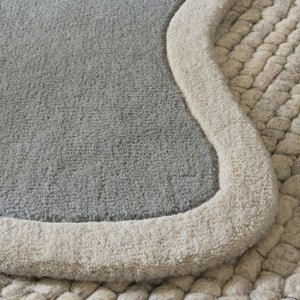 Safavieh Safavieh Kids Hand Tufted Wool Cotton Rug Soft Neutral Tones for Nursery Rooms Gray 6'-0" x 9'-0" SFK903F-69S