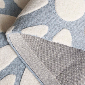 Safavieh Safavieh Kids Hand-tufted Area Rug: Cozy Teal And Ivory Floral Design For Playrooms And Bedrooms Light Blue ,Ivory Wool Pile Sfk914l-6