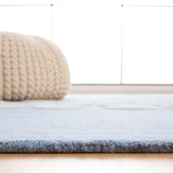 Safavieh Safavieh Kids 924 Hand Tufted Kids Rug Blue / Ivory SFK924M-8