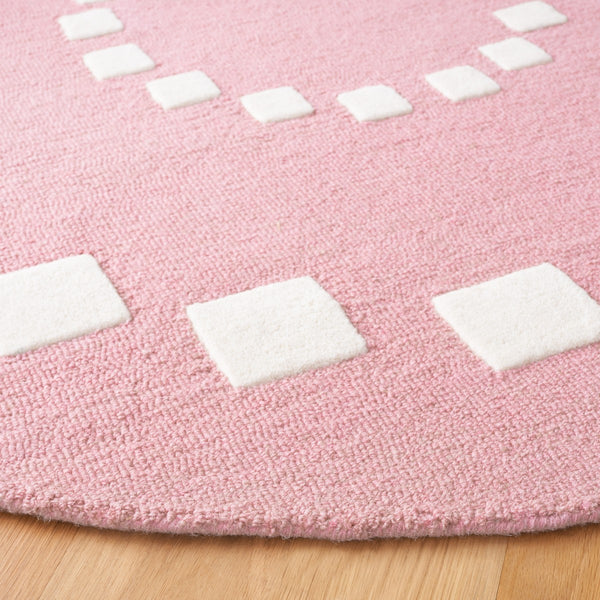 Safavieh Safavieh Kids 925 Hand Tufted Kids Rug Pink / Ivory SFK925U-6R