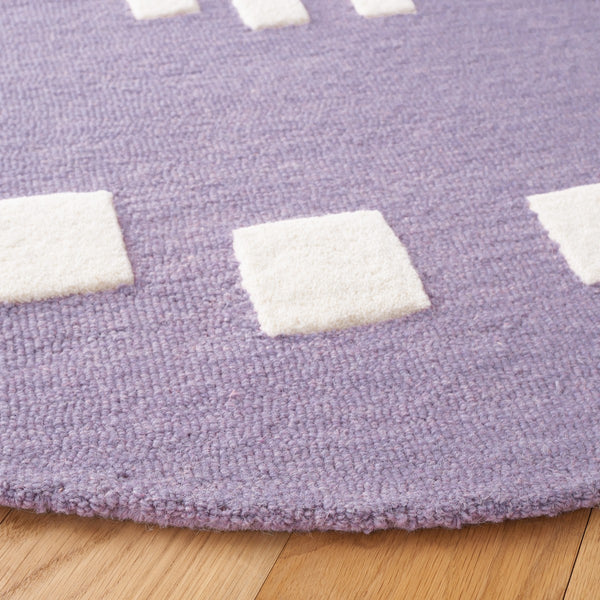 Safavieh Safavieh Kids 925 Hand Tufted Kids Rug Purple / Ivory SFK925V-6R