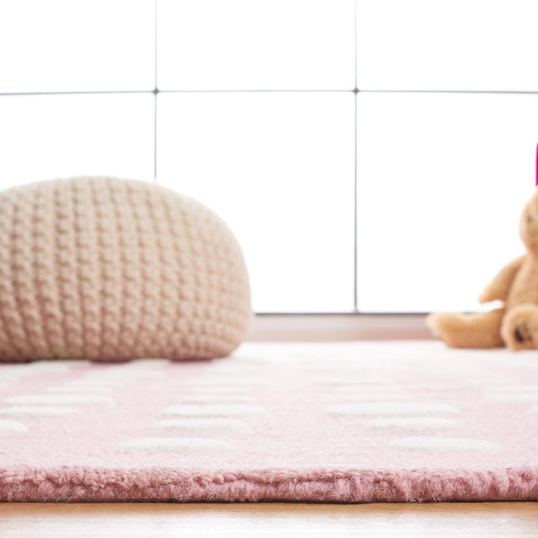 Safavieh Safavieh Kids 926 Hand Tufted Kids Rug Pink / Ivory SFK926U-8