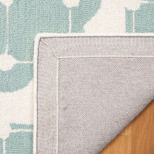 Safavieh Safavieh Kids 927 Hand Tufted Kids Rug Turquoise / Ivory SFK927K-8