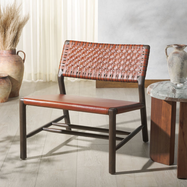 Safavieh Valdina Woven Leather Accent Chair - Luxurious Comfort With Intricate Design For Stylish Decor Brown ,Walnut Wood ,Leather Sfv1904b