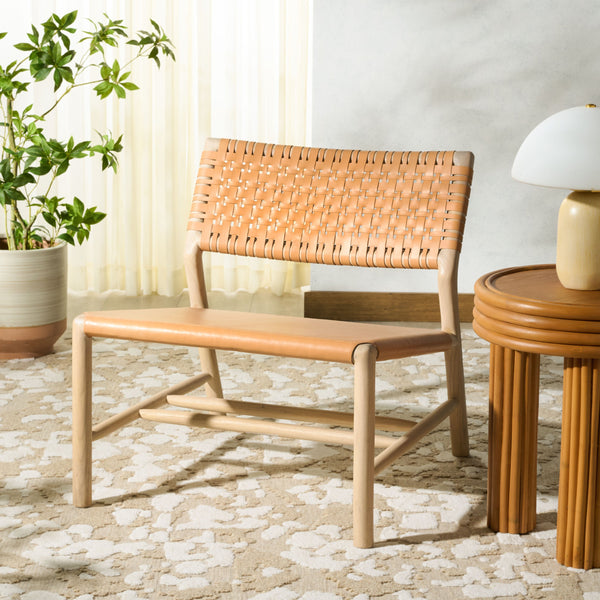 Safavieh Valdina Woven Leather Accent Chair - Luxurious Comfort With Intricate Design For Stylish Decor Tan ,Natural Wood ,Leather Sfv1904d