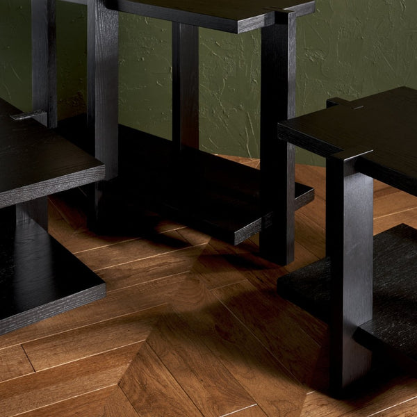 Safavieh QUIGLEY Square Wood Accent Table - Modern Elegance & Versatile Design for Any Room Decor Style Black SFV2167A