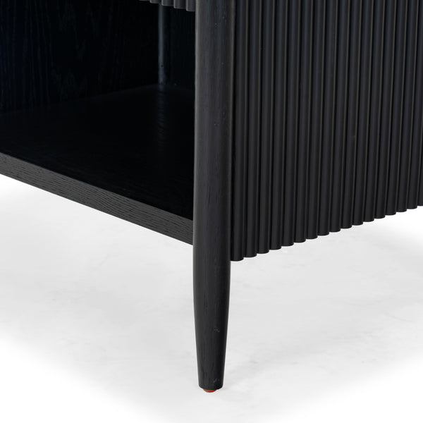 Safavieh Shelbie 1 Drawer Reeded Nightstand - Elegant Bedroom Storage Solution With Sophisticated Style Black Wood ,Polyester Resin Drawer Fronts Sfv2204b