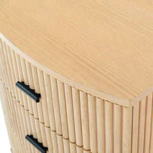 Safavieh Shelbie 3 Drawer Reeded Nightstand - Elegant Oak Design With Modern Accents For Any Bedroom Decor Oak ,Black Wood ,Polyester Resin Drawer Fronts ,Metal Sfv2206a