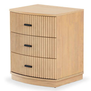 Safavieh Shelbie 3 Drawer Reeded Nightstand - Elegant Oak Design With Modern Accents For Any Bedroom Decor Oak ,Black Wood ,Polyester Resin Drawer Fronts ,Metal Sfv2206a