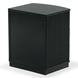 Safavieh Shelbie 3 Drawer Reeded Nightstand - Elegant Oak Design With Modern Accents For Any Bedroom Decor Black ,Black Wood ,Polyester Resin Drawer Fronts ,Metal Sfv2206b