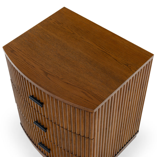 Safavieh Shelbie 3 Drawer Reeded Nightstand - Elegant Oak Design With Modern Accents For Any Bedroom Decor Medium Oak ,Black Wood ,Polyester Resin Drawer Fronts ,Metal Sfv2206c