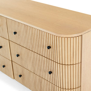 Safavieh Shelbie 6 Drawer Reeded Dresser - Elegant Oak Design With Unique Texture And Sturdy Construction Oak ,Black Wood ,Polyester Resin Drawer Fronts ,Metal Sfv2207a