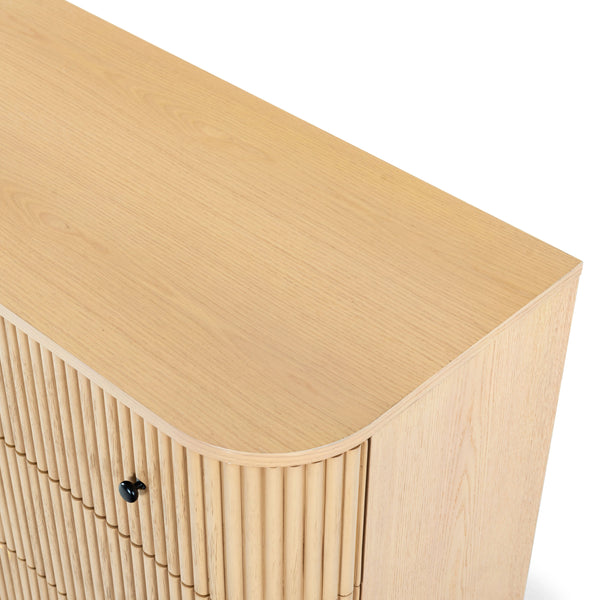 Safavieh Shelbie 6 Drawer Reeded Dresser - Elegant Oak Design With Unique Texture And Sturdy Construction Oak ,Black Wood ,Polyester Resin Drawer Fronts ,Metal Sfv2207a