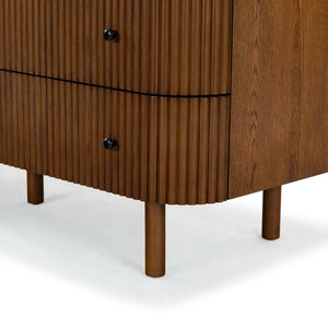 Safavieh Shelbie 6 Drawer Reeded Dresser - Elegant Oak Design With Unique Texture And Sturdy Construction Medium Oak ,Black Wood ,Polyester Resin Drawer Fronts ,Metal Sfv2207c