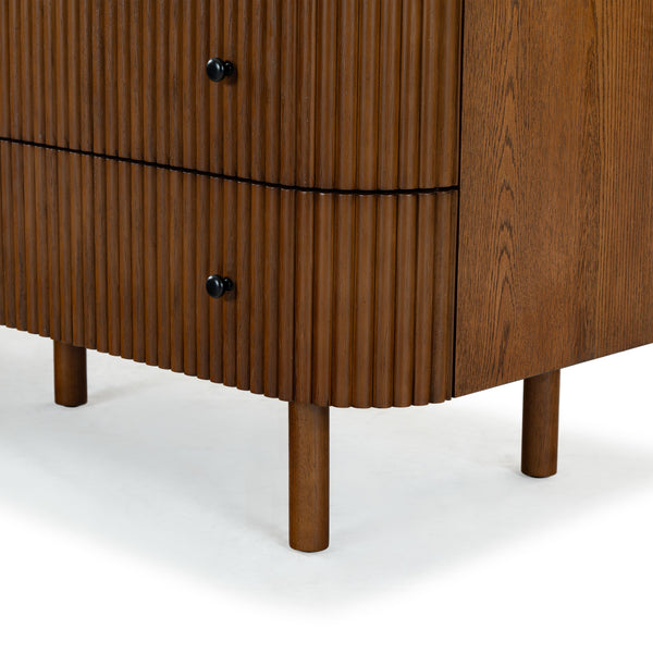 Safavieh Shelbie 6 Drawer Reeded Dresser - Elegant Oak Design With Unique Texture And Sturdy Construction Medium Oak ,Black Wood ,Polyester Resin Drawer Fronts ,Metal Sfv2207c